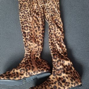 NEW Above The Knee Leopard Flat Sz8